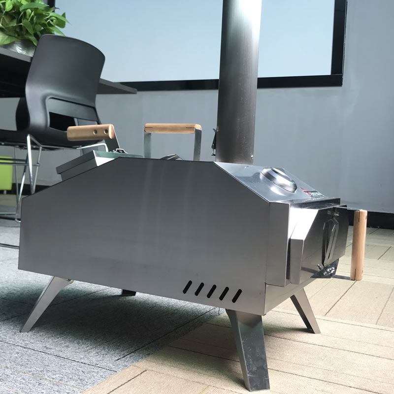 Portable Wood-Fired Outdoor Pizza Oven Rear Heating